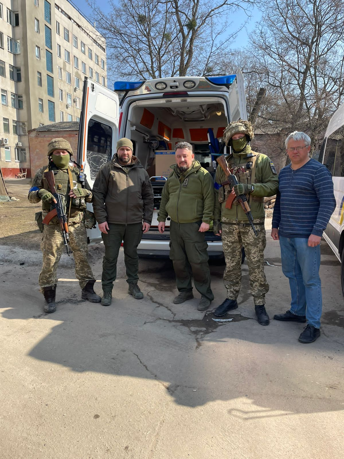 Автомобіль швидкої допомоги для військового шпиталю