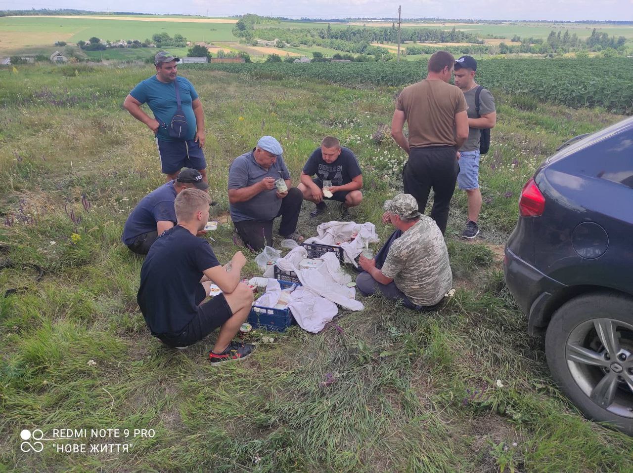 Жнива на Харківщині: «Озброївшись вогнегасниками та бронежилетами, ми почали збирати хліб»