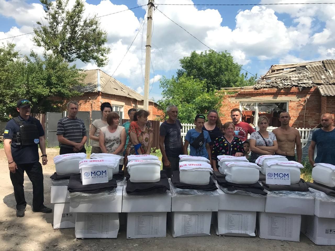 Видача гуманітарної допомоги у Роганській громаді