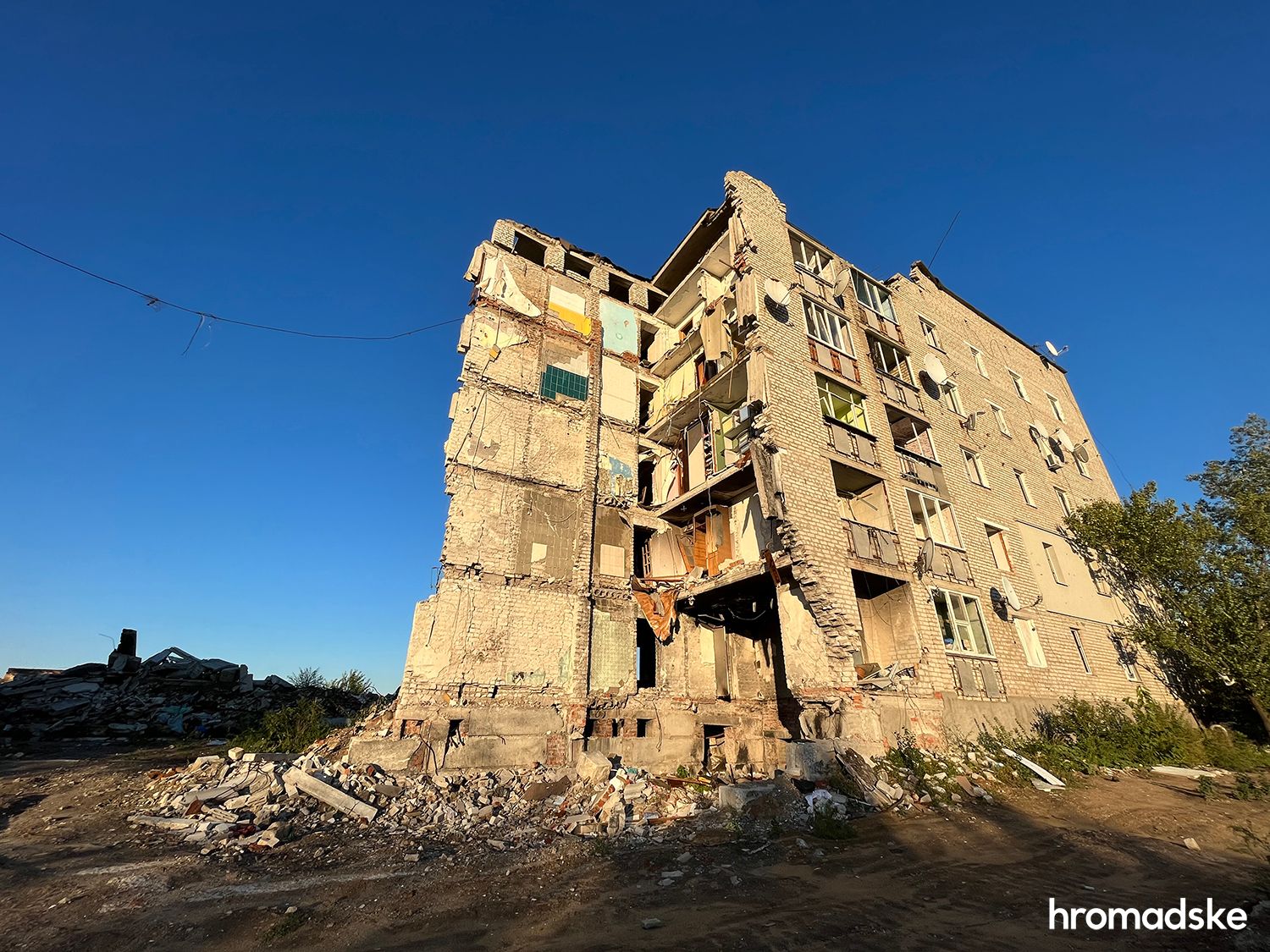 Знищенний будинок в Ізюмі
