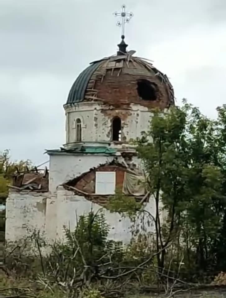Троїцька церква у Малій Комишувасі: наслідки російських обстрілів 
