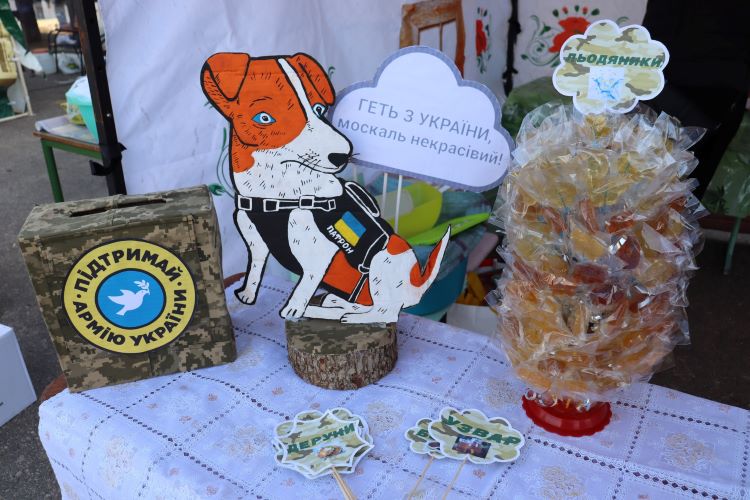 Донецька громада провела фестиваль вуличної їжі