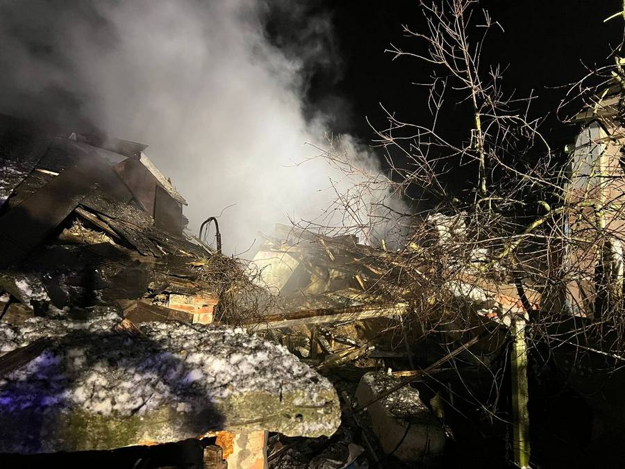 Пожежа в результаті ворожих обстрілів. Харківській район. 8.12.2022