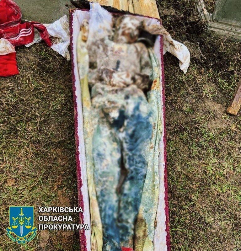 Ексгумація вбитого чоловіка в селі Петропавлівка Куп1янського району, Харківська область