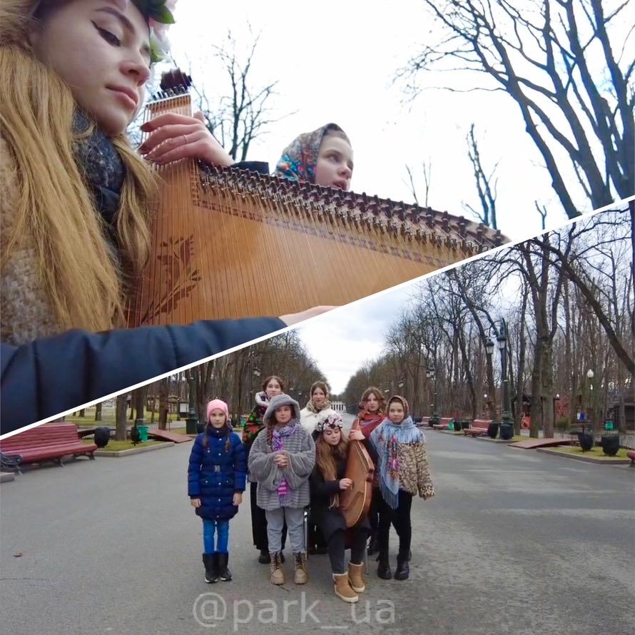 Школярі співають "Щедрик", місто Харків