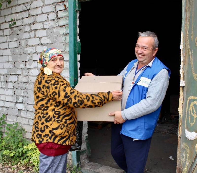 Гуманітарна допомога у Сахновщині, Харківська область, Україна