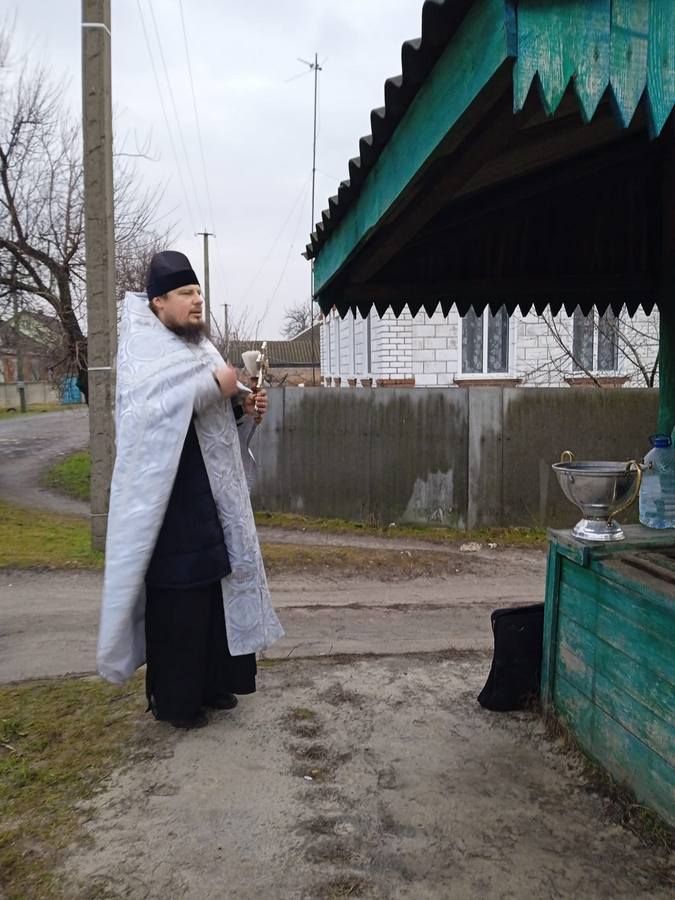 У селищі Введенка Новопокровської громади відновили громадський колодязь. Січень 2023