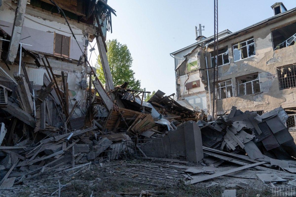 Російські окупанти 7 вересня обстріляли місто Зміїв Харківської області 