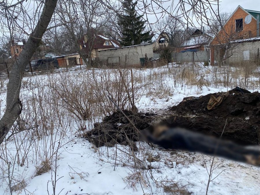 Село Лісне, Харківська область. поліція ексгумувала тіло літнього чоловіка 