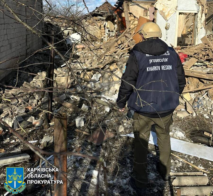 Окупанти вчергове обстріляли будинки мирних мешканців Харківщини