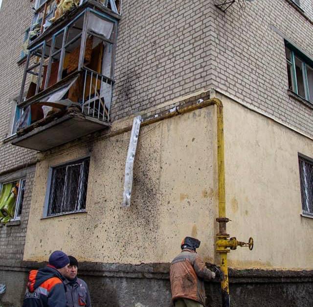 Окупанти обстріляли житловий мікрорайон Куп'янська забороненими боєприпасами 