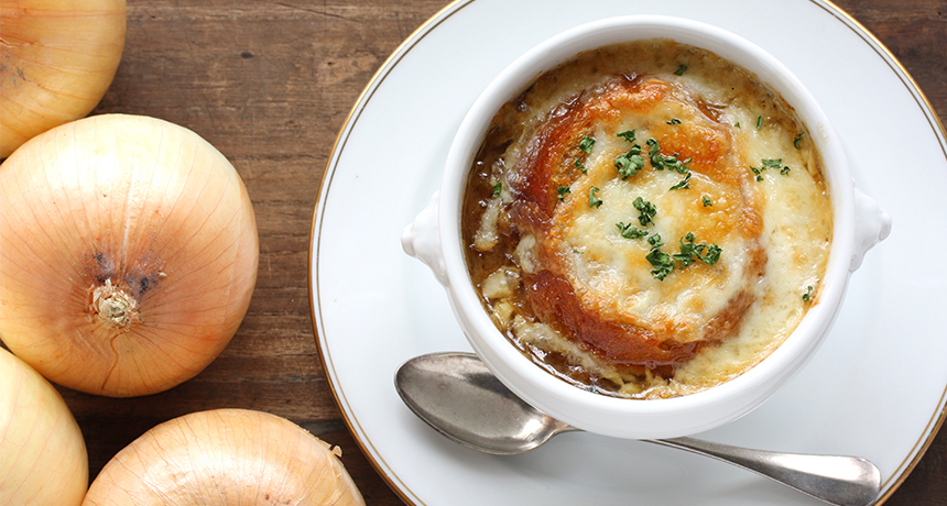 Суп з цибулі - французька класика
