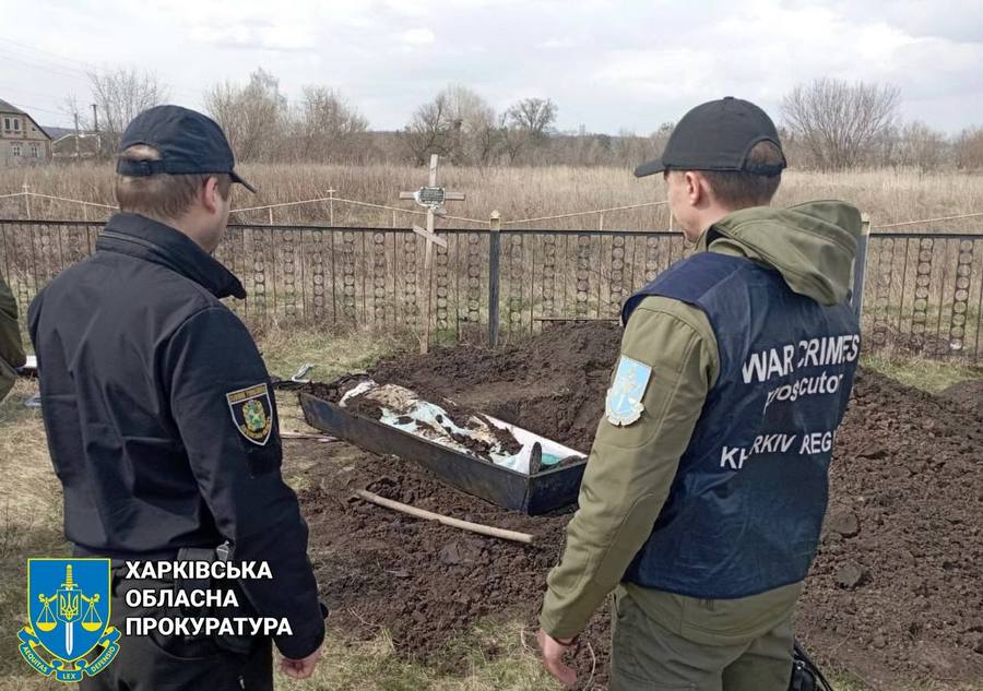 Село Безруки, Харківська область. Ексгумація загиблого