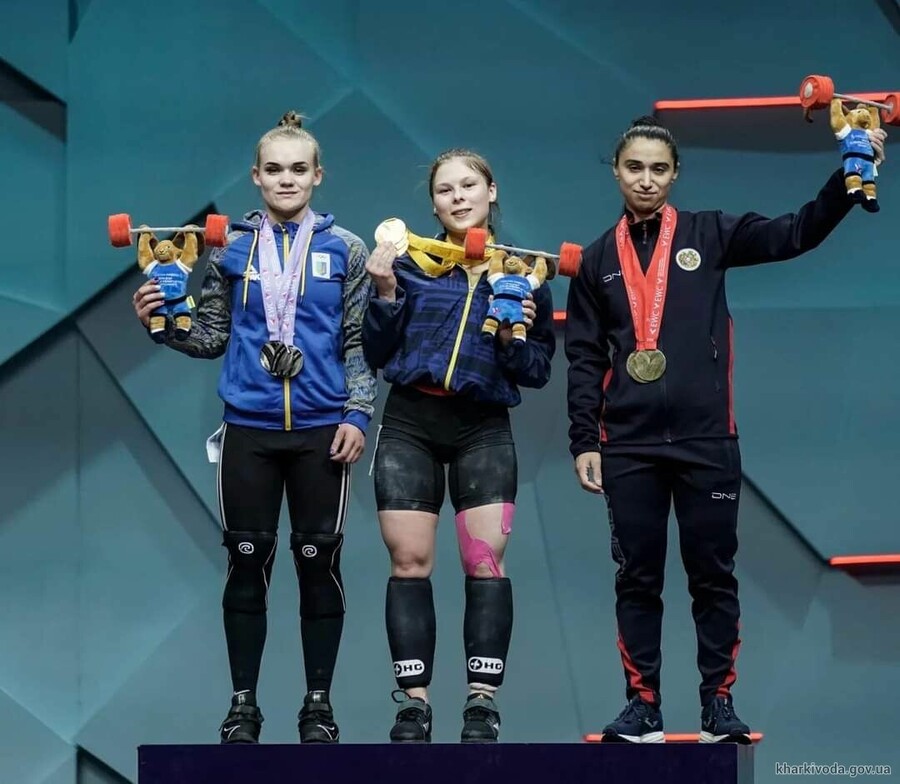 Харківські важкоатлетки завойовують медалі чемпіонату Європи