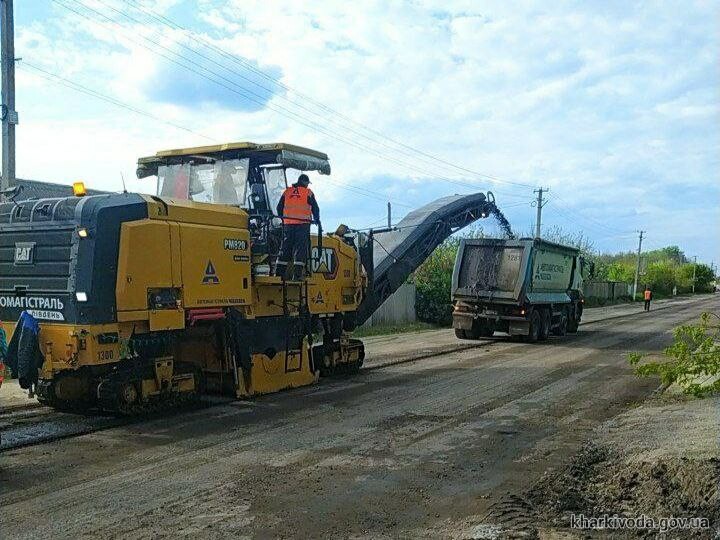 ДП «Дороги Харківщини» ремонтують дорогу «Пiд’їзд до селища Бабаї, села Тимченки»