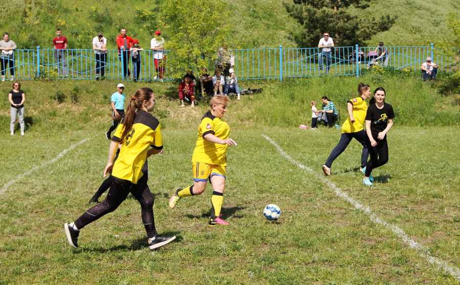 Жіночий футбольний турнір у Донецькій громаді, Харківська область