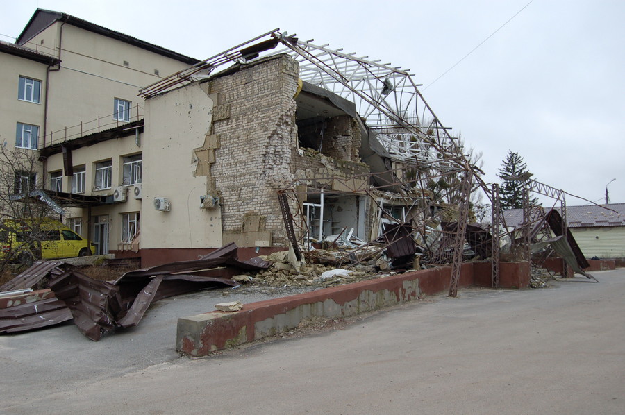 Ізюм, Харківська область, зруйнована лікарня  