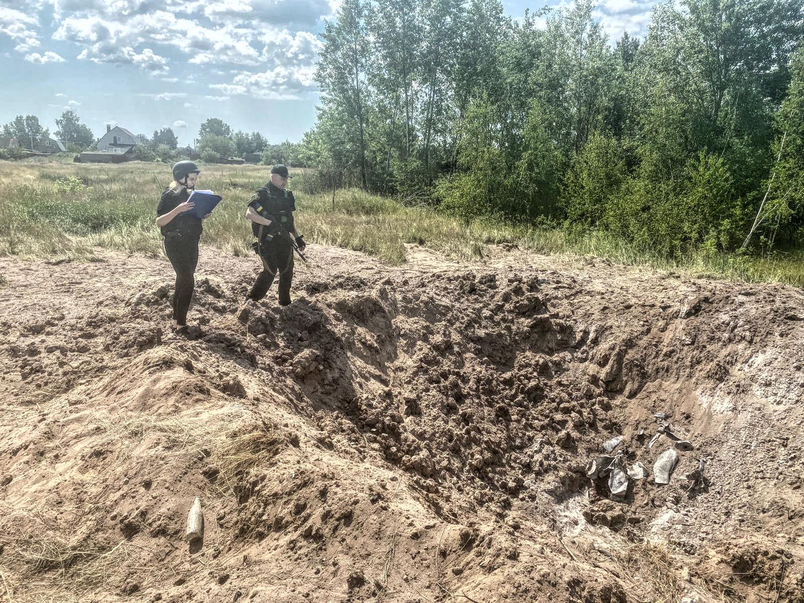 Вирва на місці прильоту ракети, Харківська область