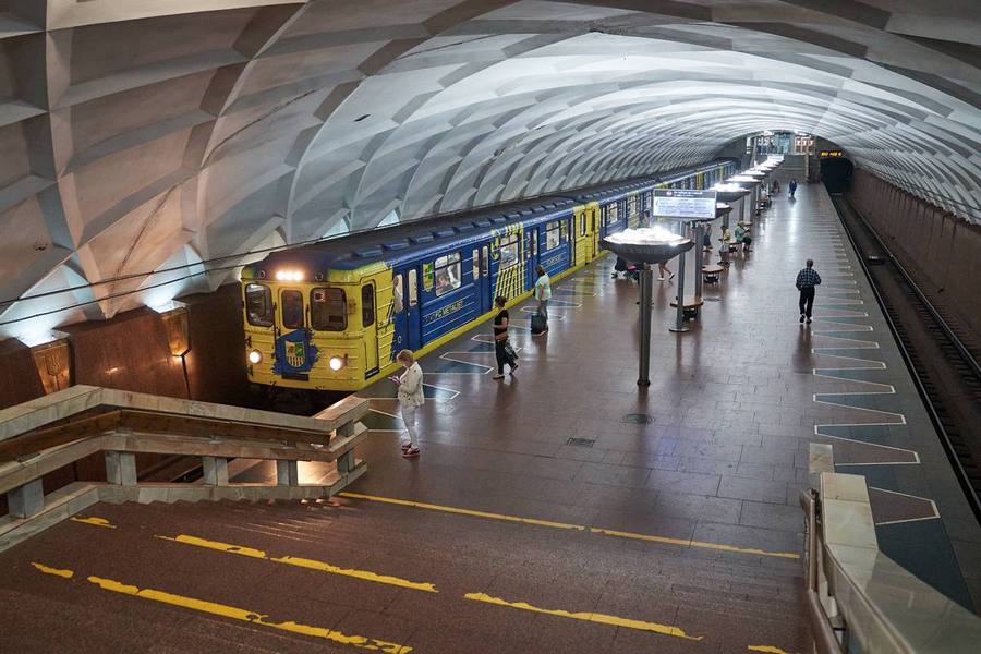 Харків, станція метро «Армійська», нові елементи оздоблення 