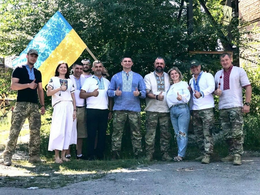 Команда благодійного фонду «Даруй добро», Харків