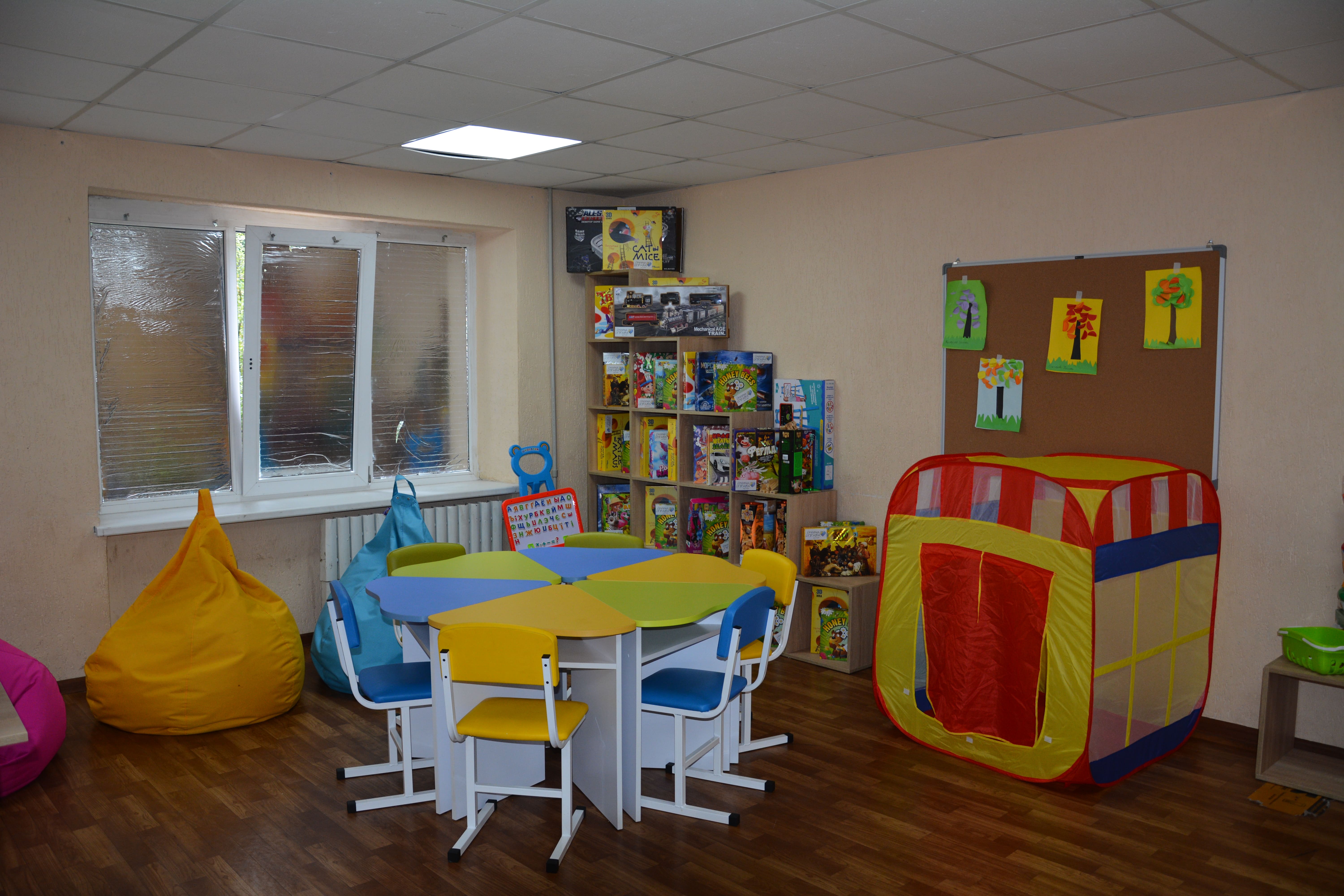Новостворена дитяча кімната у гуртожитку міста Харків