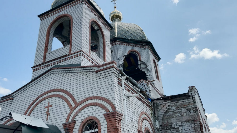 Церква, зруйнована під час ворожих обстрілів 