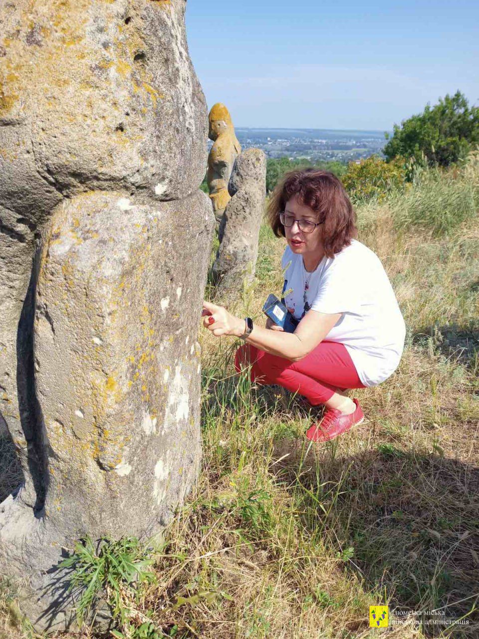 Скульптури Половецьких баб, Ізюм