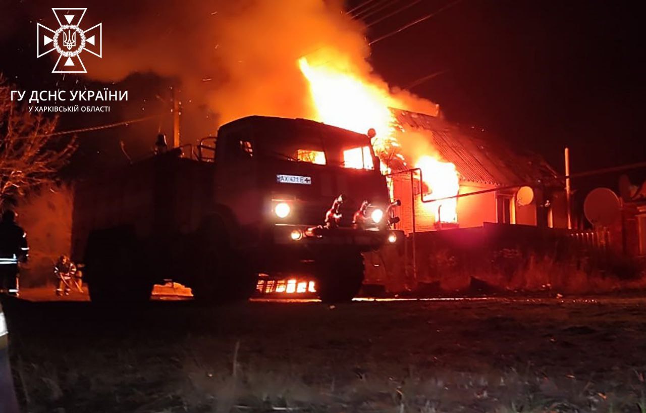 Пожежа у місті Вовчанськ унаслідок обстрілу, 1 грудня