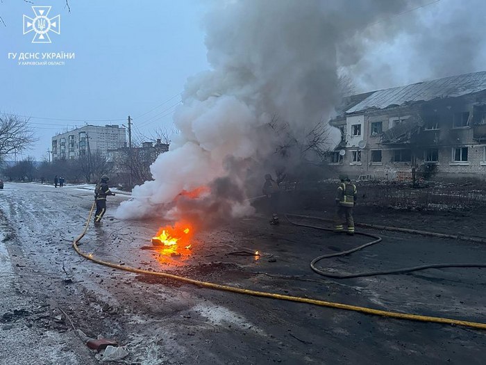 Куп'янськ, внаслідок обстрілу палає авто
