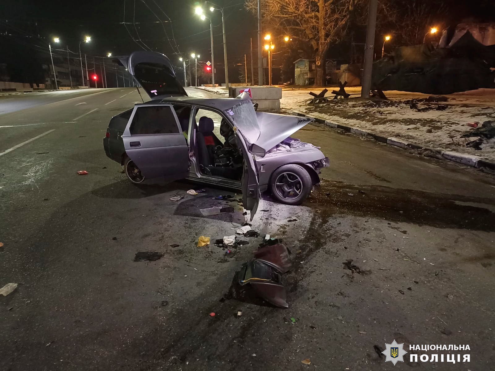 Понівечена автівка унаслідок ДТП, Харків