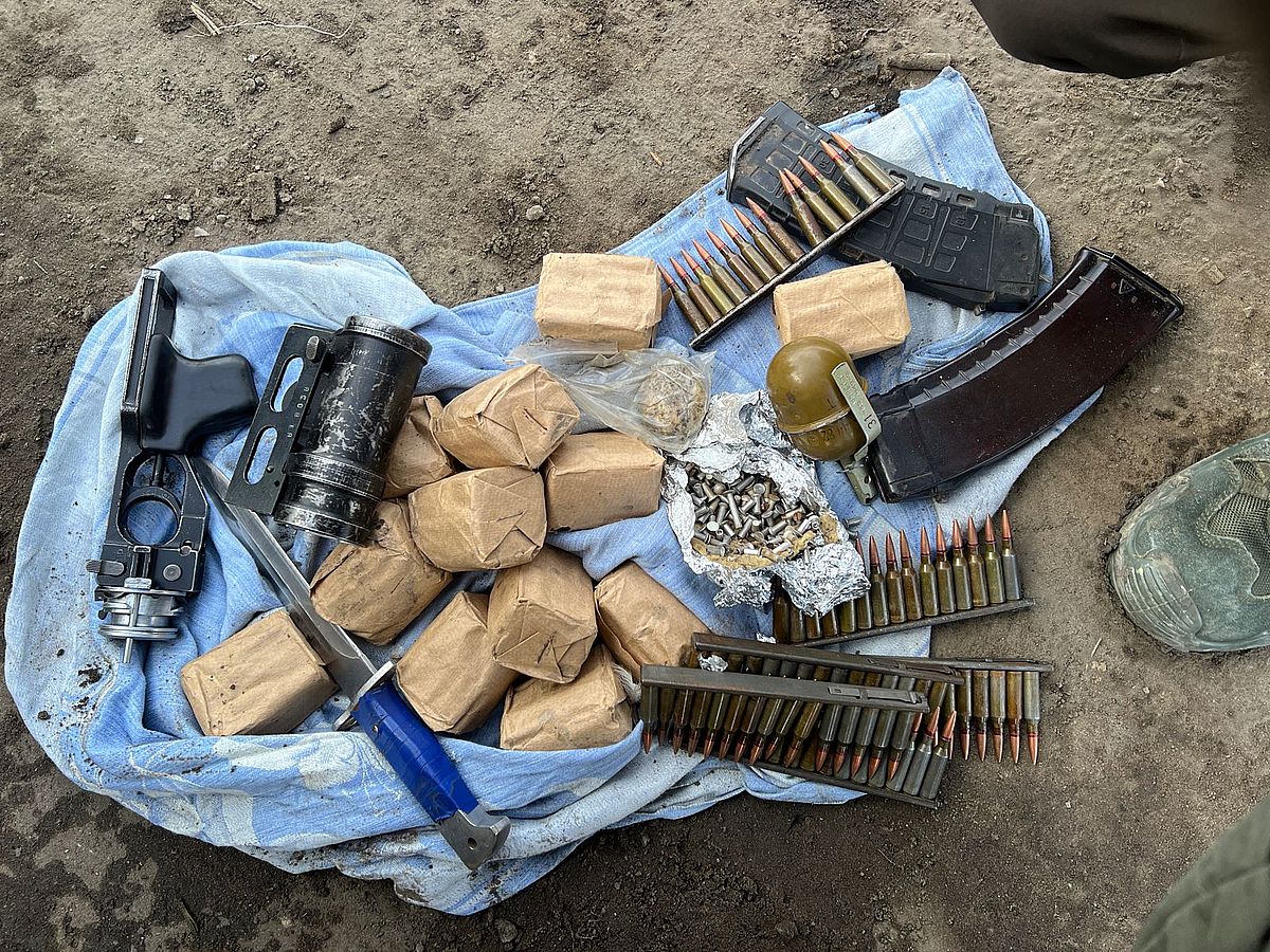 Зброя та боєприпаси, знайдені на блокпостах Харкова