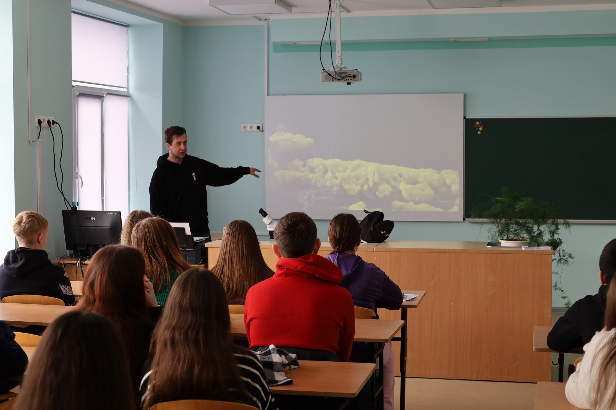 Заняття з мікробіології у Краснокутську