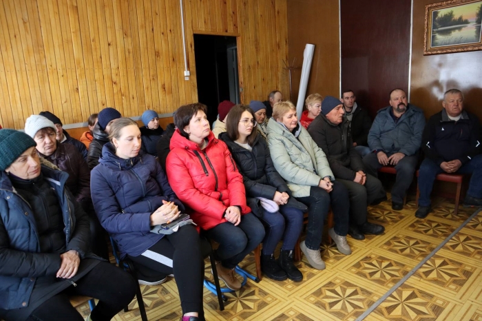 Мешканці Бесарабівського старостинського округу /фото: Фейсбук сторінка Кегичівської селищної ради