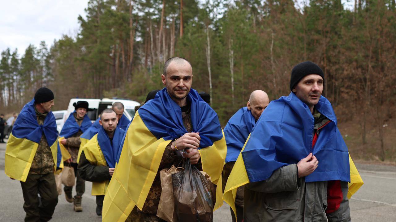 175 захисників України звільнено з російського полону