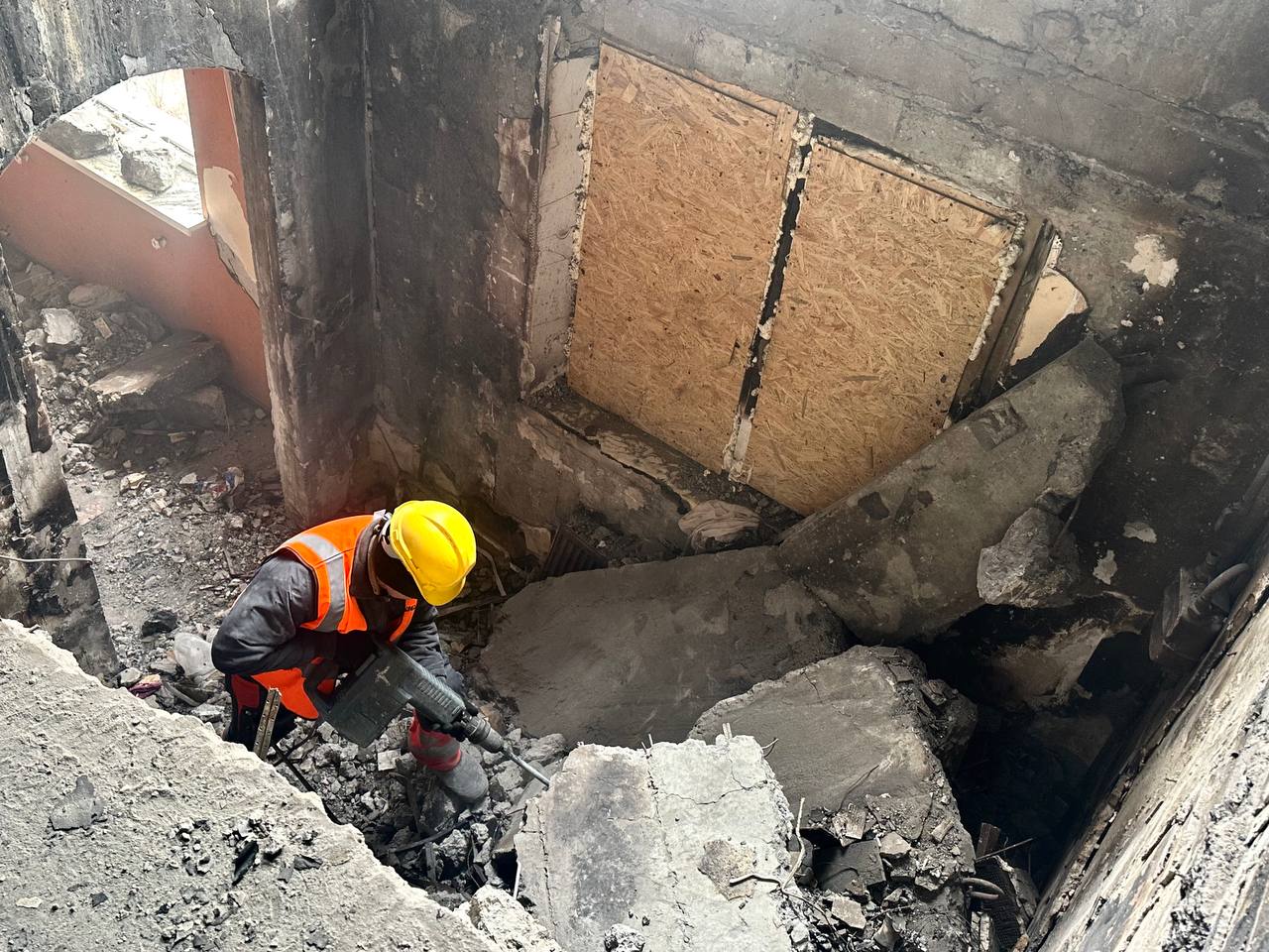 Відновлення багатоквартирного будинку