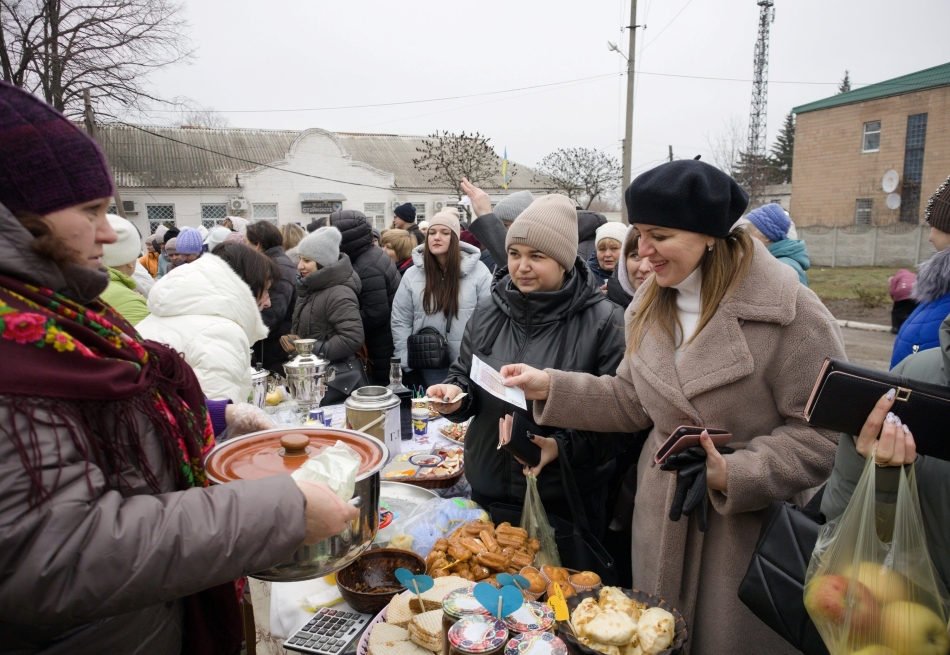 Благодійний ярмарок у Кегичівці/фото: Марія Калетинець