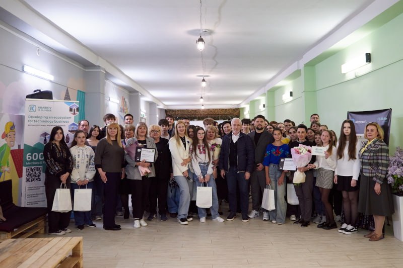Школи оснастять ІТ-лабораторіями