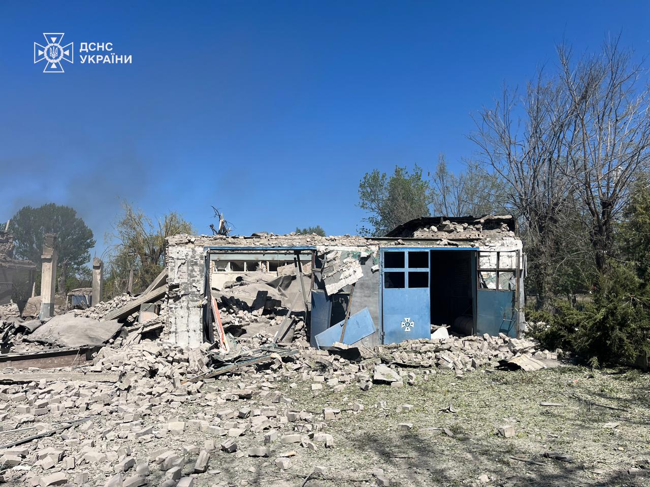Авіабомба влучила в пожежну частину
