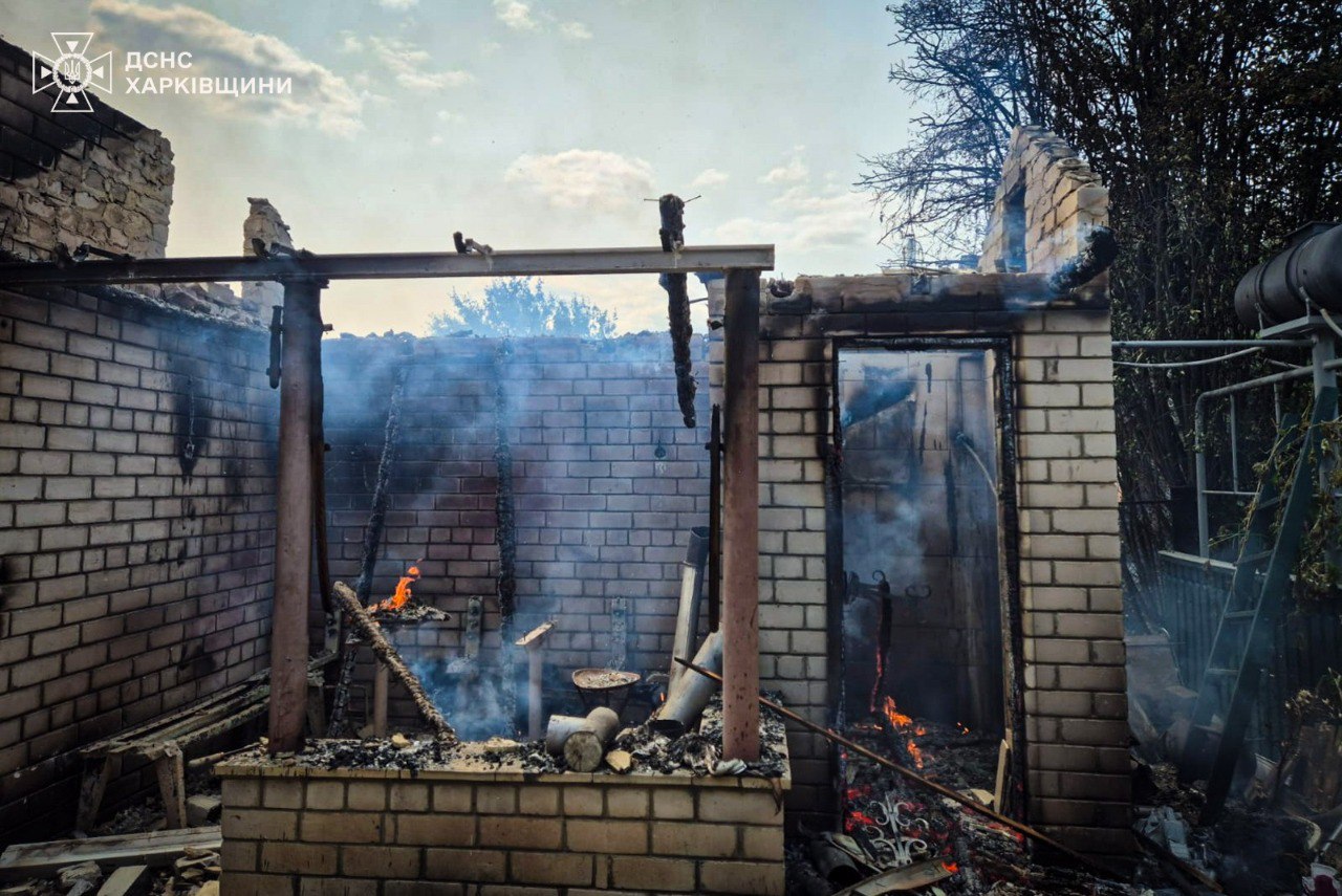 Пожежа після обстрілу