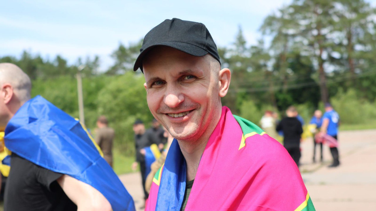 Повернення українських захисників