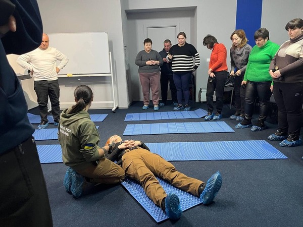 Освітяни Малинівської громади пройшли навчання з тактичної медицини