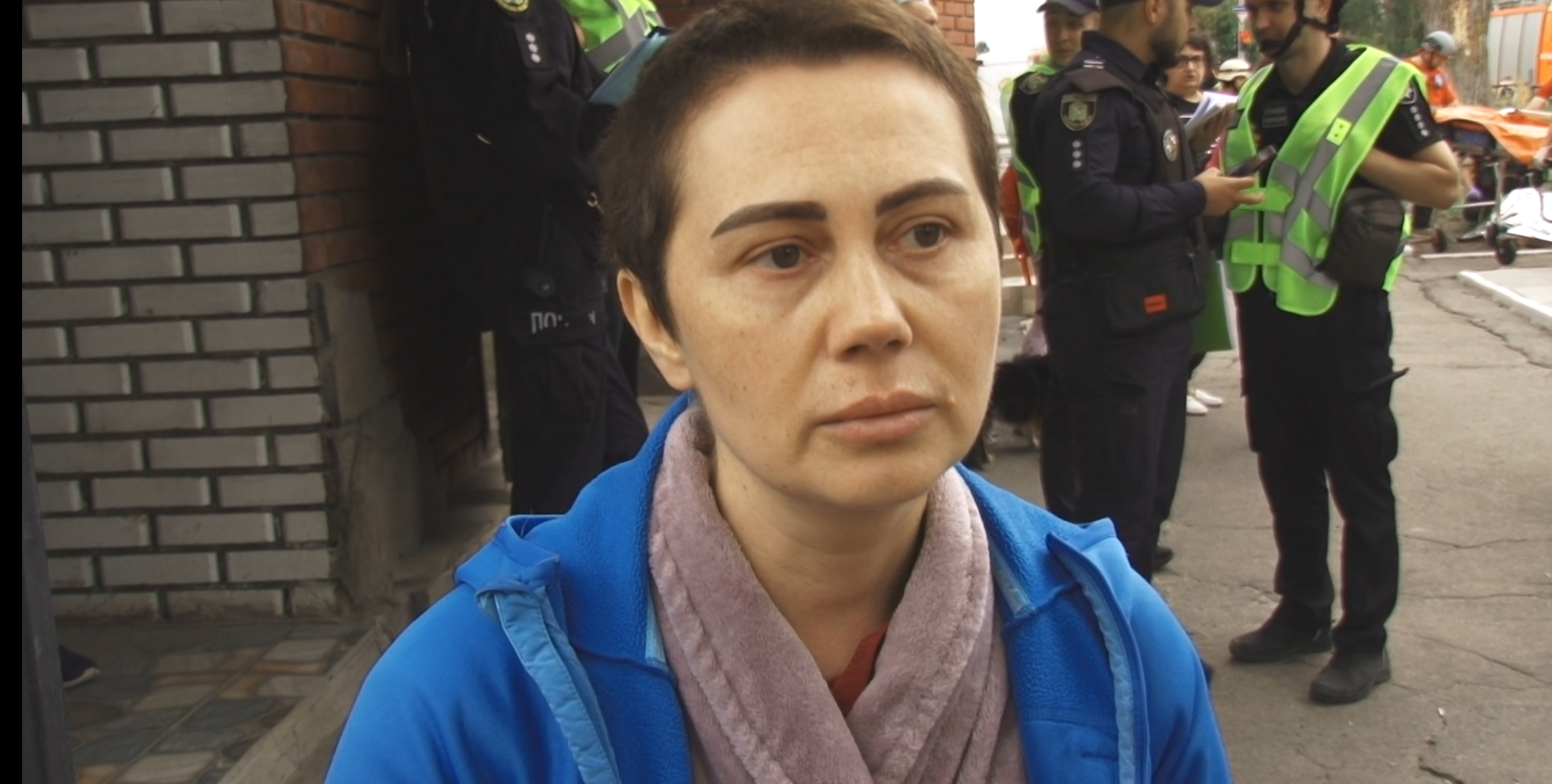 Оксана, мешканка будинку 