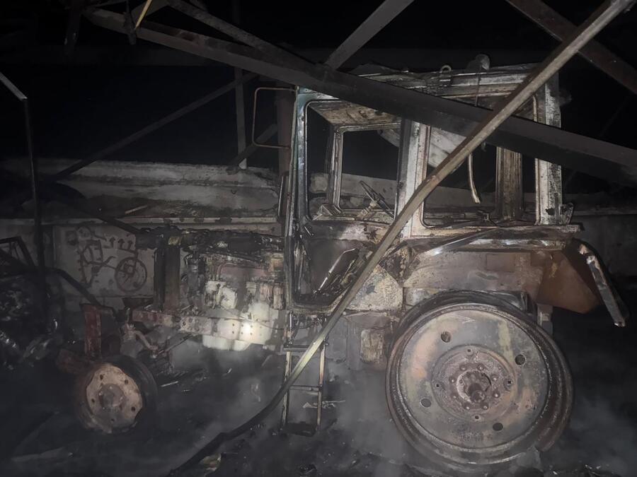 Знищений трактор у Золочеві