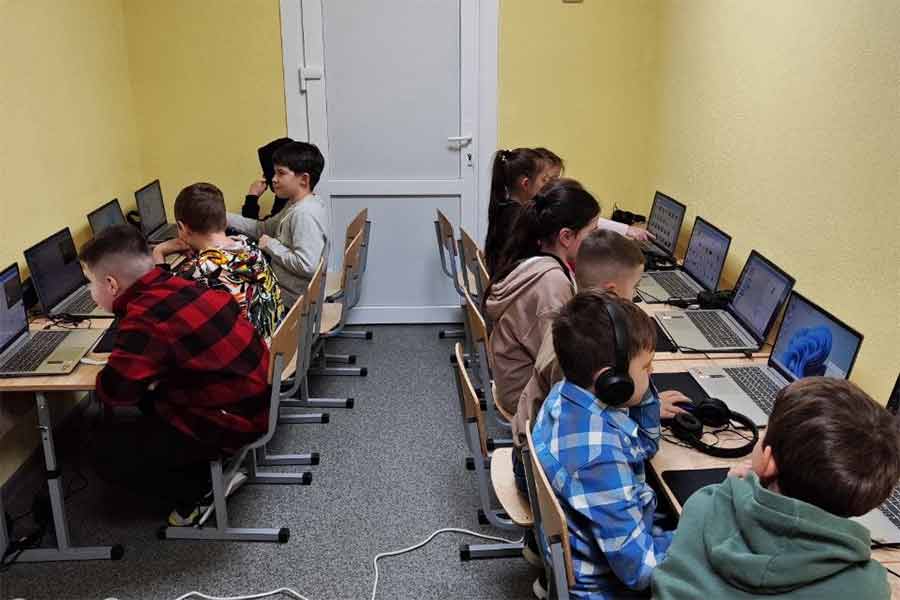Діти Дергачівської громади займаються у гуртках