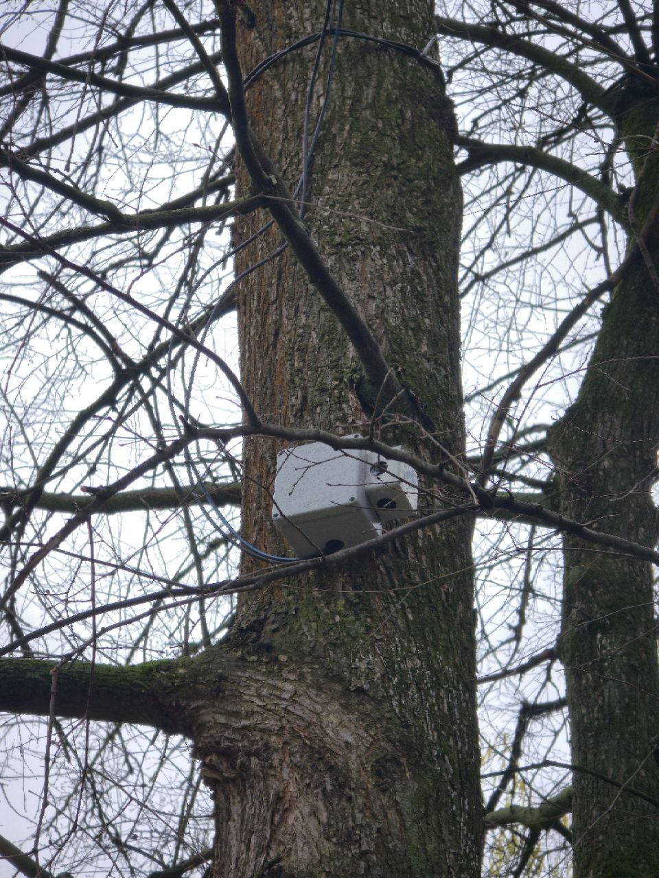 Дитячий майданчик обладнали відлякувачами