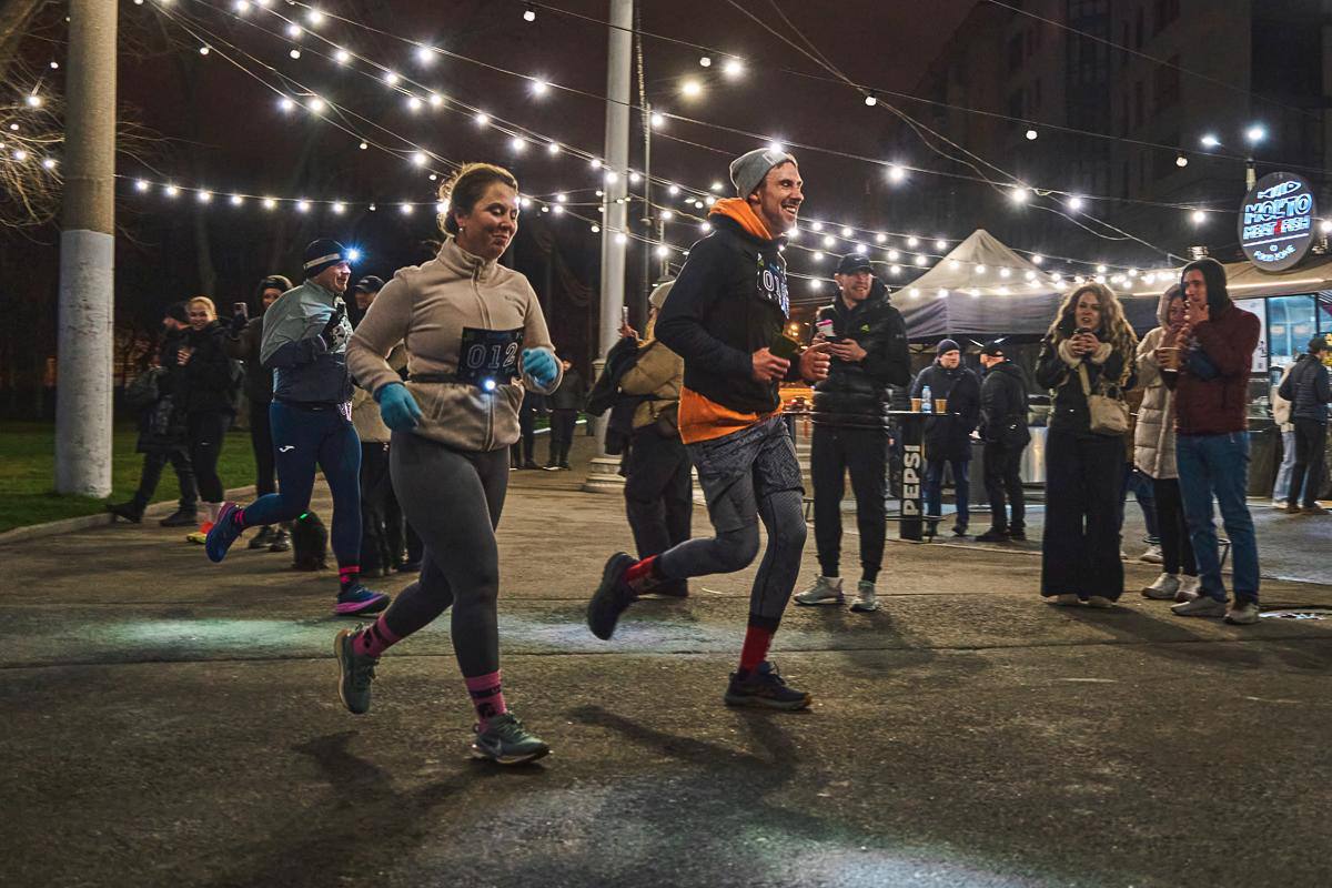 Харків’яни влаштували нічний забіг