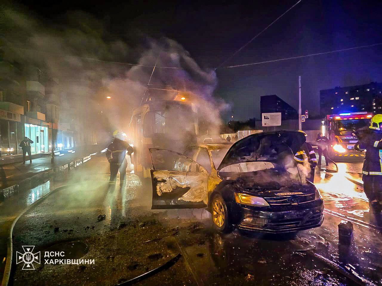 ДТП з трамваєм у Харкові спричинила пожежу