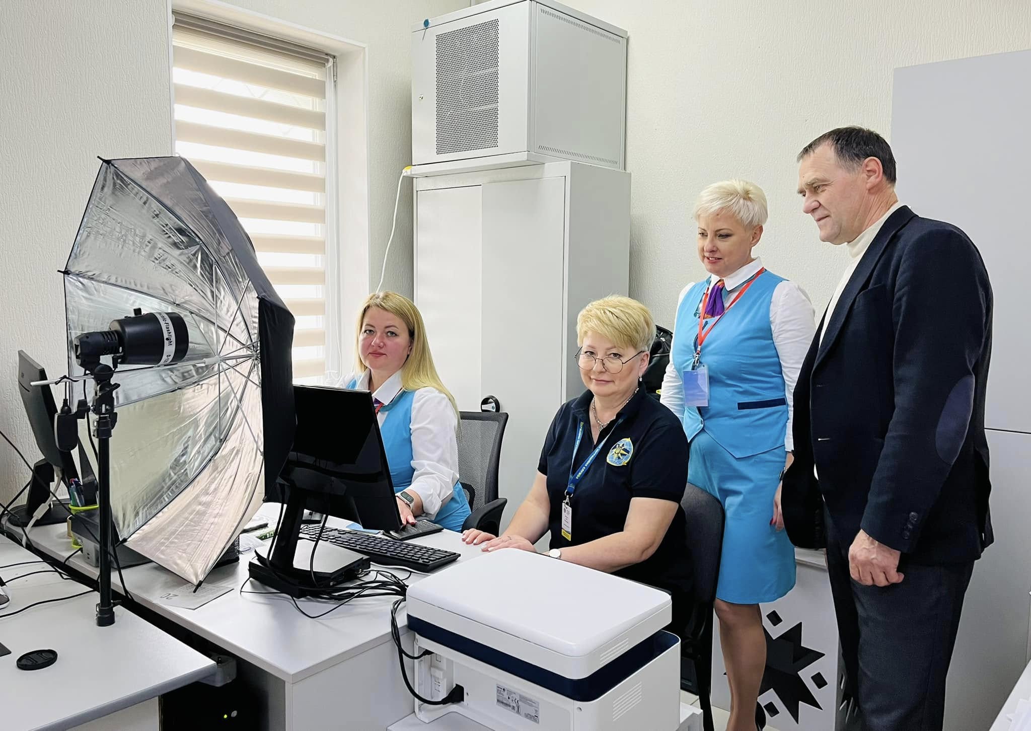 Паспортні послуги у Коломаку