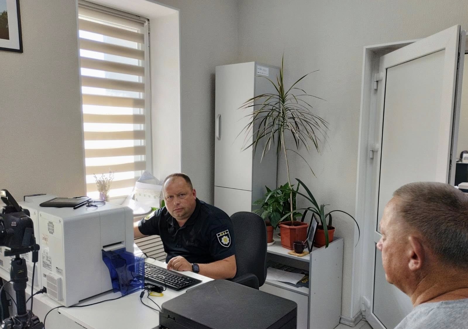 Автомобільні права у Коломаку