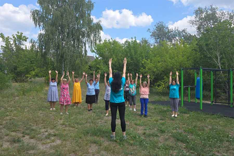 Фізичні вправи на вулиці